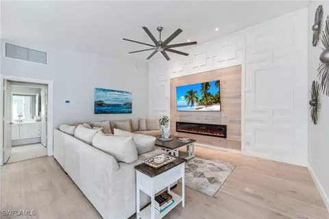 3054 Futuna Ln, Naples, FL 34119