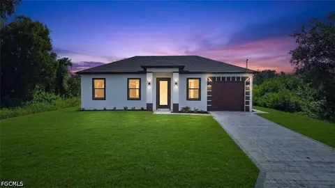 4703 Elva Ave S, Lehigh Acres, FL 33976