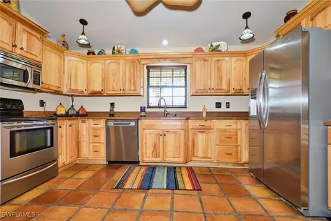 Kitchen - 1901 Countess Ct, Naples, FL 34110 photo 3 of 3