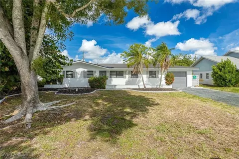 8937 Forest St, Fort Myers, FL 33907