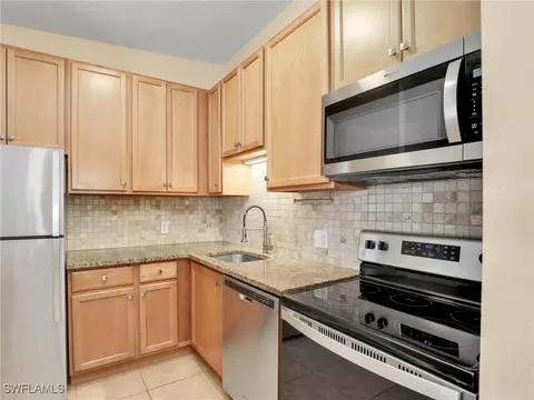 17426 Birchwood Ln #16, Fort Myers, FL 33908