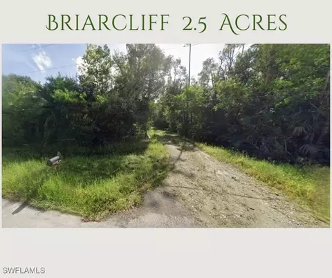 15671 Shamrock Dr, Fort Myers, FL 33912