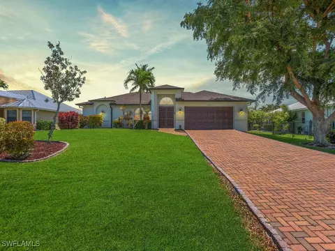 2525 SW 24th Ct, Cape Coral, FL 33914