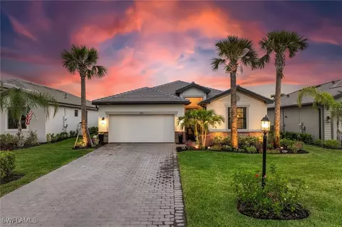 18647 Ives Dr, Estero, FL 33928 photo 2