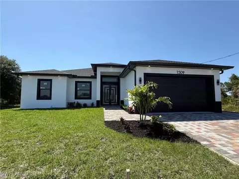 1509 Scott Ave, Lehigh Acres, FL 33972