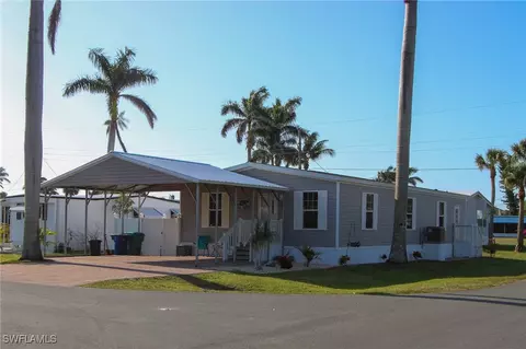 12221 Palm Dr, Fort Myers, FL 33908