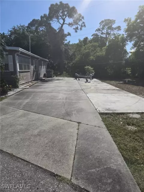 20640 River Dr, Estero, FL 33928 photo 5