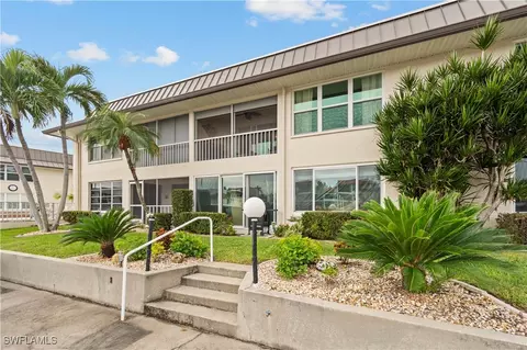 4211 SE 19th Pl #2E, Cape Coral, FL 33904