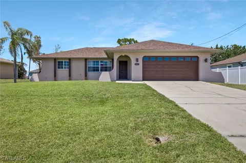 1017 SW 37th Ter, Cape Coral, FL 33914