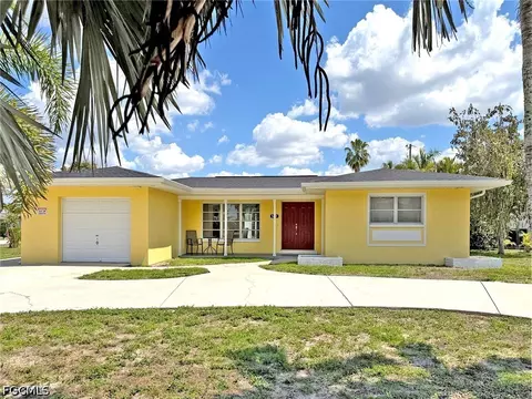 5201 Pocatella Ct, Cape Coral, FL 33904