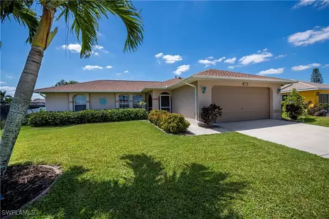 526 SE 3rd St, Cape Coral, FL 33990