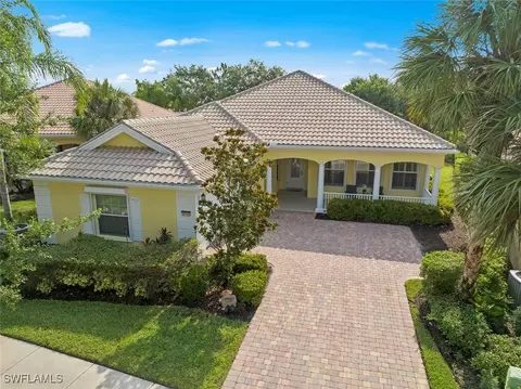 28925 Zamora Ct, Bonita Springs, FL 34135