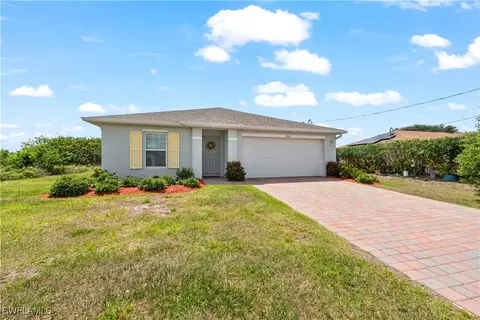 7010 Beaver Cir, Labelle, FL 33935