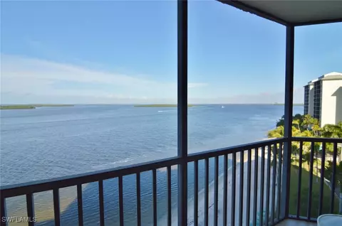 17170 Harbour Point Dr #734, Fort Myers, FL 33908