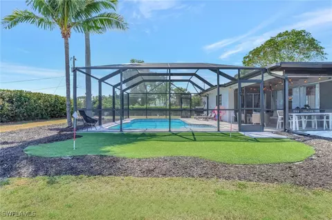 928 SE 30th Ln, Cape Coral, FL 33904