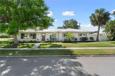 5664 Natoma Dr, Fort Myers, FL 33919