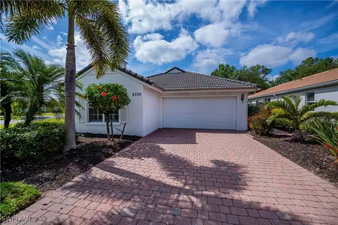 2335 Summersweet Dr, Alva, FL 33920