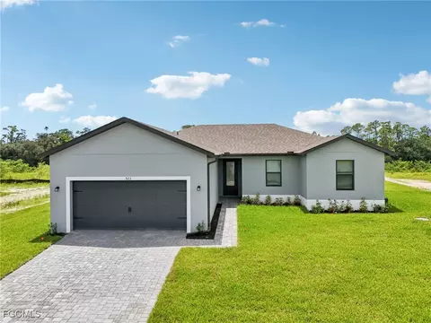 923 Admiral Bull Halsey Ave, Labelle, FL 33935