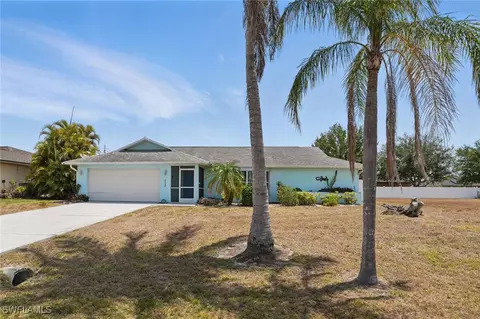 113 NE 8th Pl, Cape Coral, FL 33909
