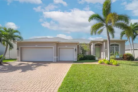 17480 Sterling Lake Dr, Fort Myers, FL 33967