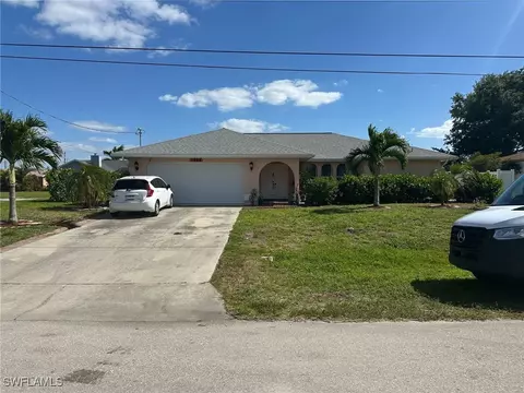 1404 SE 30th Ter, Cape Coral, FL 33904