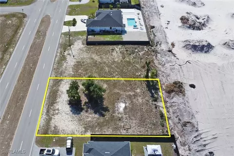 1049 Embers Pkwy W, Cape Coral, FL 33993