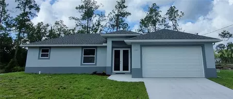 1102 E 15th St, Lehigh Acres, FL 33972