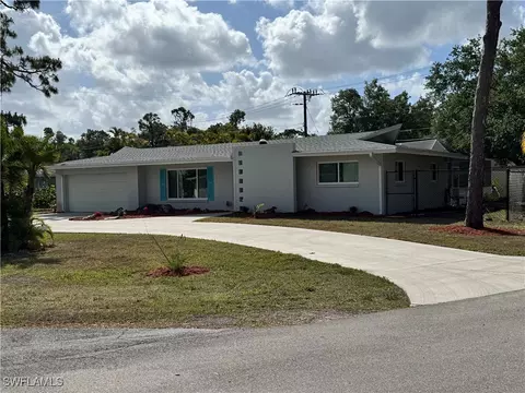 2136 Jasper Ave, Fort Myers, FL 33907