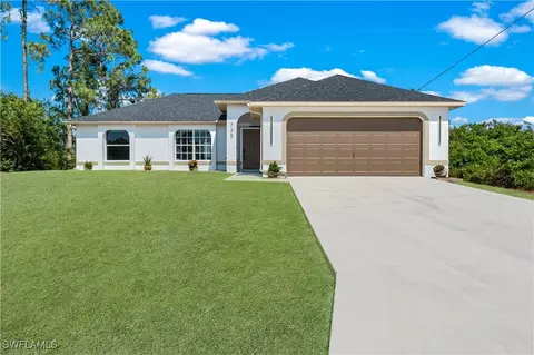 735 Naples Ave S, Lehigh Acres, FL 33974