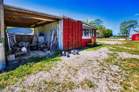 1216 Pine Ave, Labelle, FL 33935 photo 38
