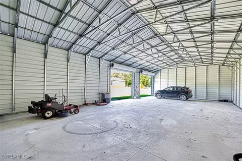 1216 Pine Ave, Labelle, FL 33935 photo 4