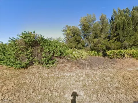 28 SW 17th Pl, Cape Coral, FL 33991
