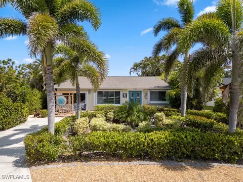 41 1st St, Bonita Springs, FL 34134