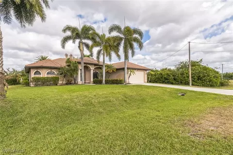 510 Carrillon Ave S, Lehigh Acres, FL 33974