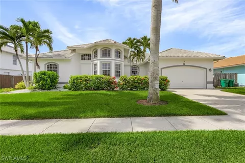 42 Tahiti Rd, Marco Island, FL 34145
