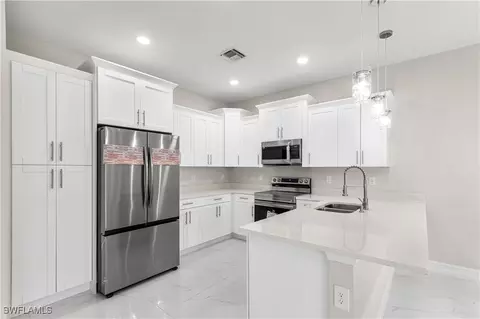 407 W 7th St, Lehigh Acres, FL 33972 photo 8