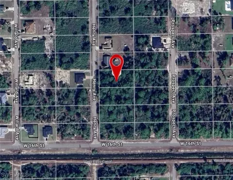 1606 Henry Ave, Lehigh Acres, FL 33972
