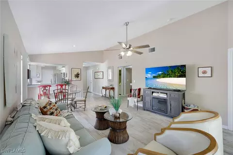14871 Crescent Cove Dr, Fort Myers, FL 33908