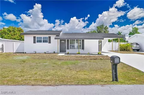 1443 Davis Dr, Fort Myers, FL 33919