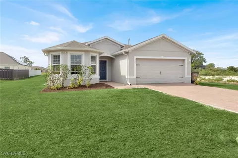 226 NW 4th Ter, Cape Coral, FL 33993