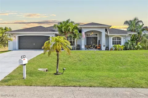 2042 NE 26th St, Cape Coral, FL 33909