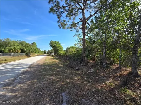650 N Utopia St, Clewiston, FL 33440 photo 2