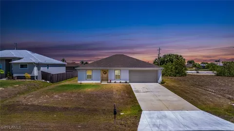 409 NE 9th St, Cape Coral, FL 33909