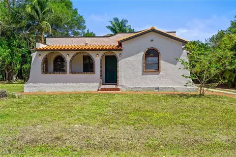 1725 Coronado Rd, Fort Myers, FL 33901