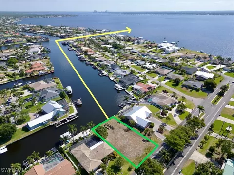 2019 Savona Pkwy, Cape Coral, FL 33904
