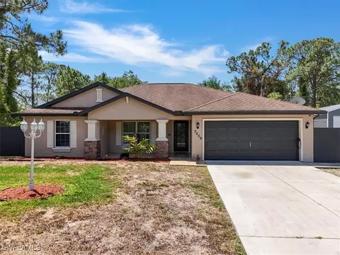 2609 19th St W, Lehigh Acres, FL 33971