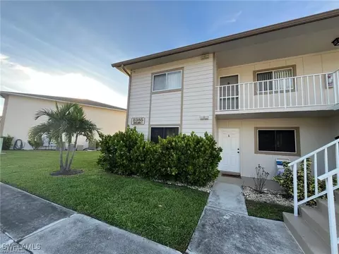 2385 Naples Trace Cir #1, Naples, FL 34109 photo 3