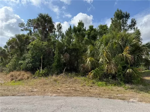 5012 Pace Ct, Labelle, FL 33935