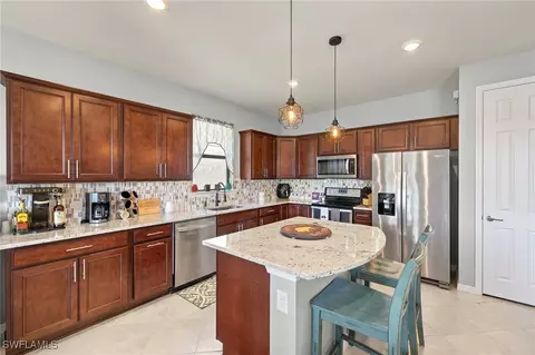 3544 E Hampton Cir, Alva, FL 33920 photo 7