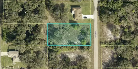 1807 Hamilton Ave, Lehigh Acres, FL 33972